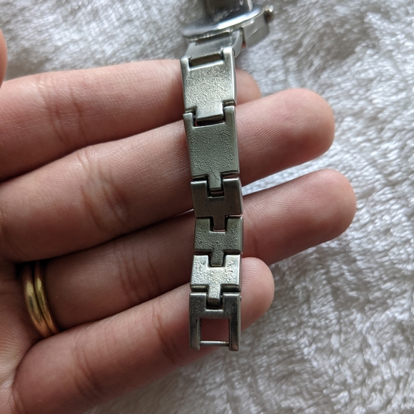 Gucci Watch - Picture 4 of 16